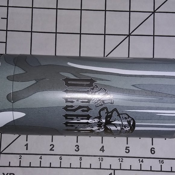 SIC CUPS Diesel Freak Gray Camo Skull and Bones 20 oz Tumbler Triple Insulated - Picture 9 of 9